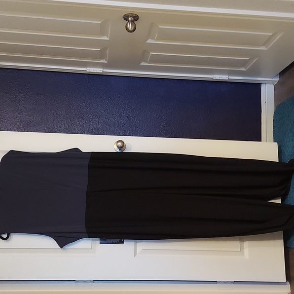 Avenue Colorblock Silky  Jumpsuit - Picture 6 of 9